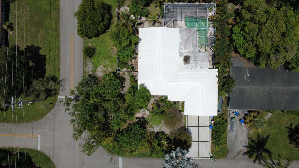 Photo of 1421 SW 13TH Street, Fort Lauderdale, FL 33312 (MLS # B26061658)