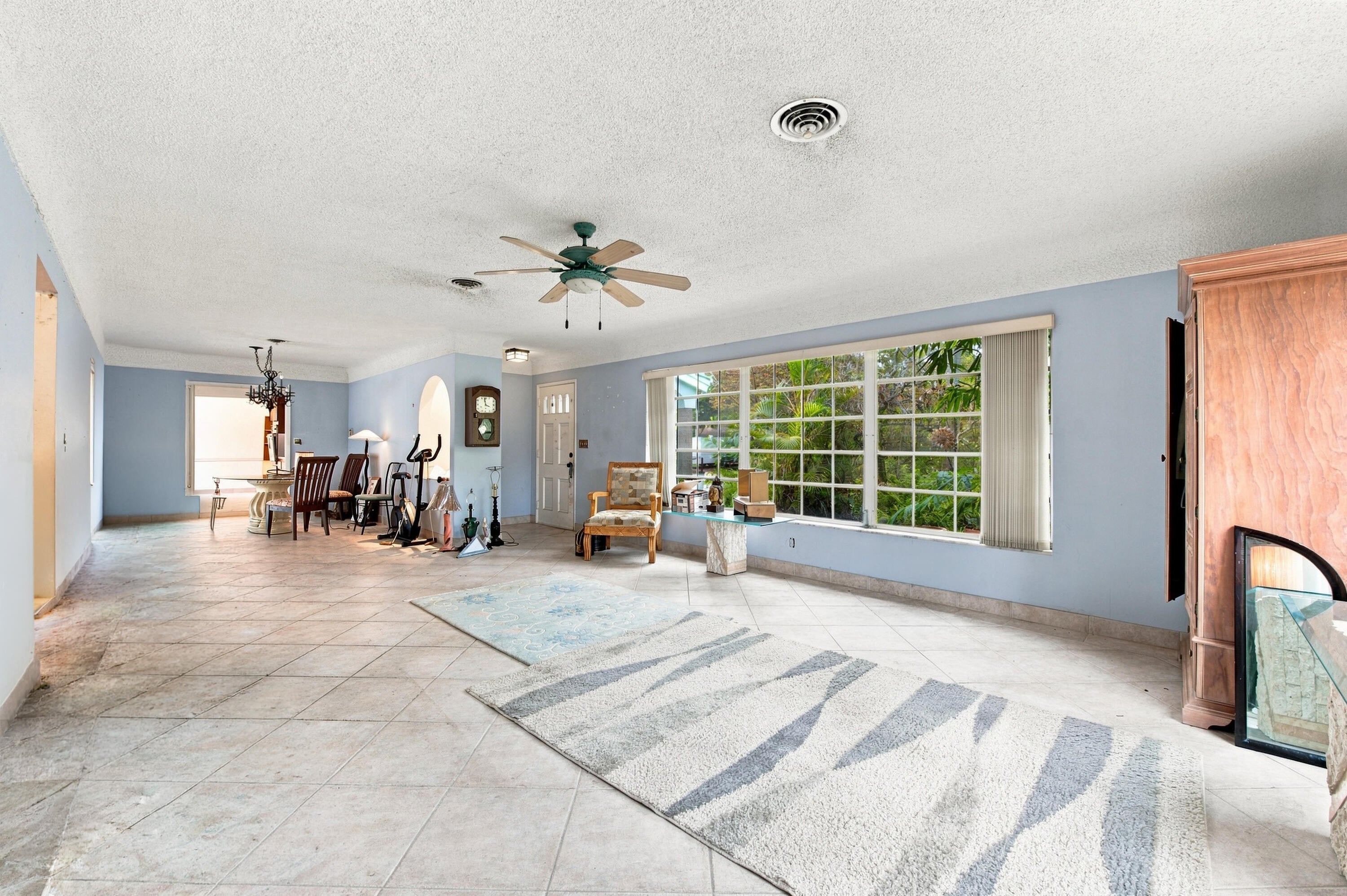 1421 SW 13TH Street