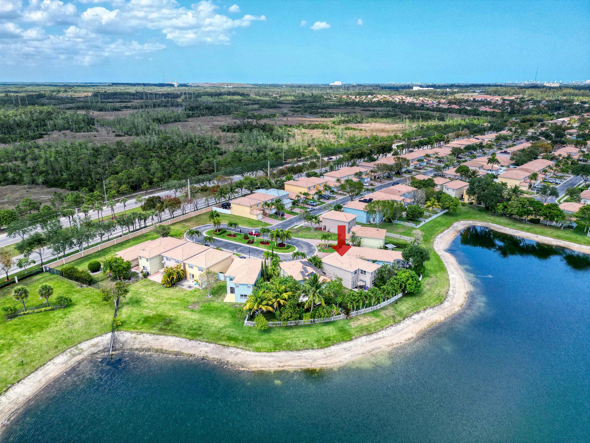 3276 Commodore Court