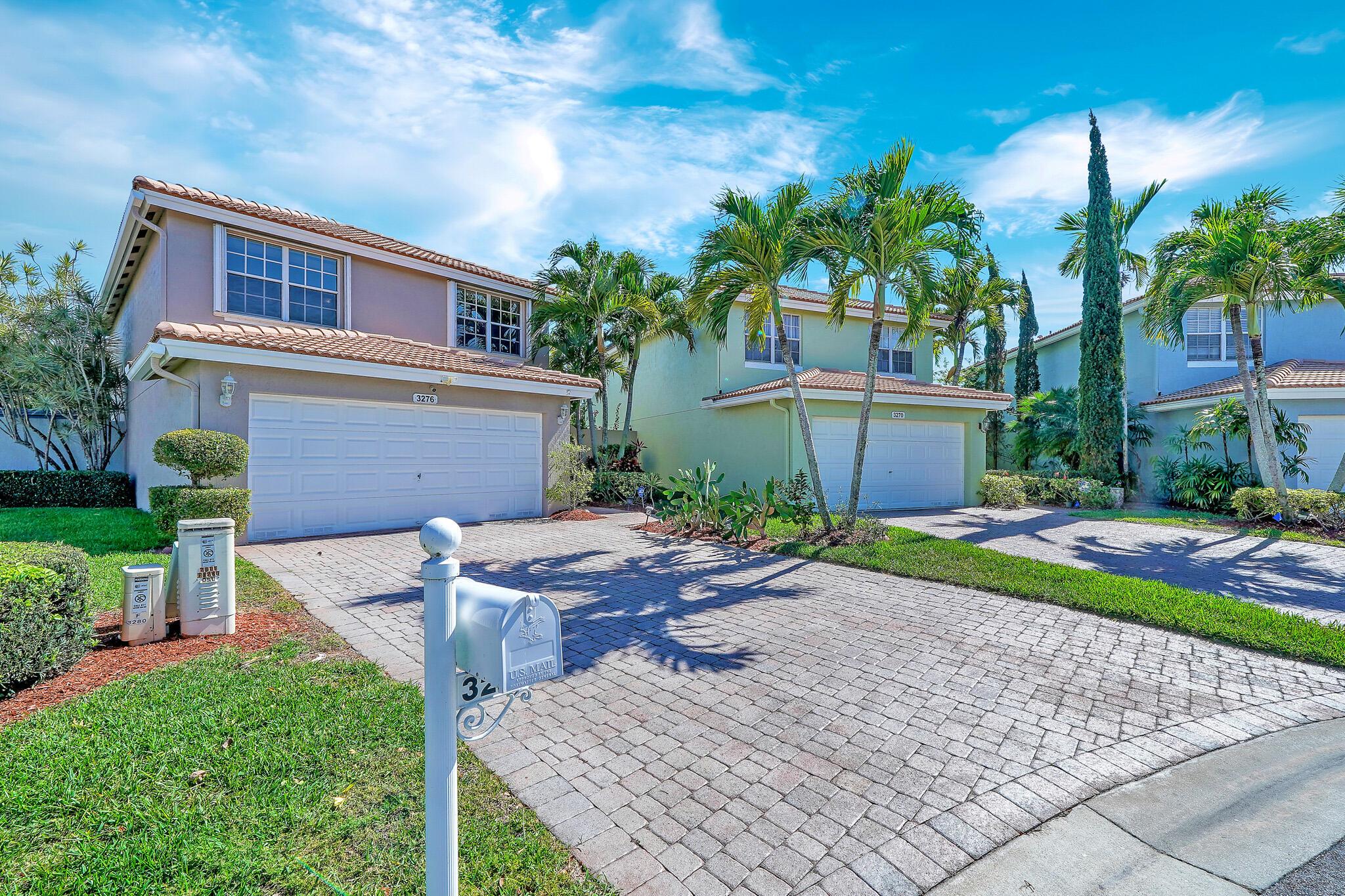 3276 Commodore Court