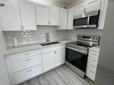 227 Fanshaw F Boca Raton FL 33434