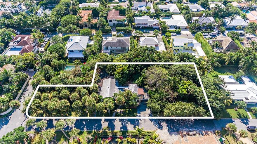 Wonderful opportunity yo purchase the best interior lot in the North end of Palm Beach with 300' on El Pueblo Way. Two and one half buildable lots. Beautiful quiet street easy access to beach and bike trail.