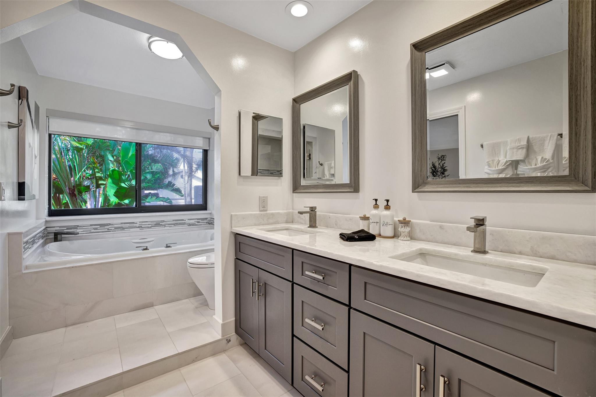 Coral Key Villas 6th Sec - Residential