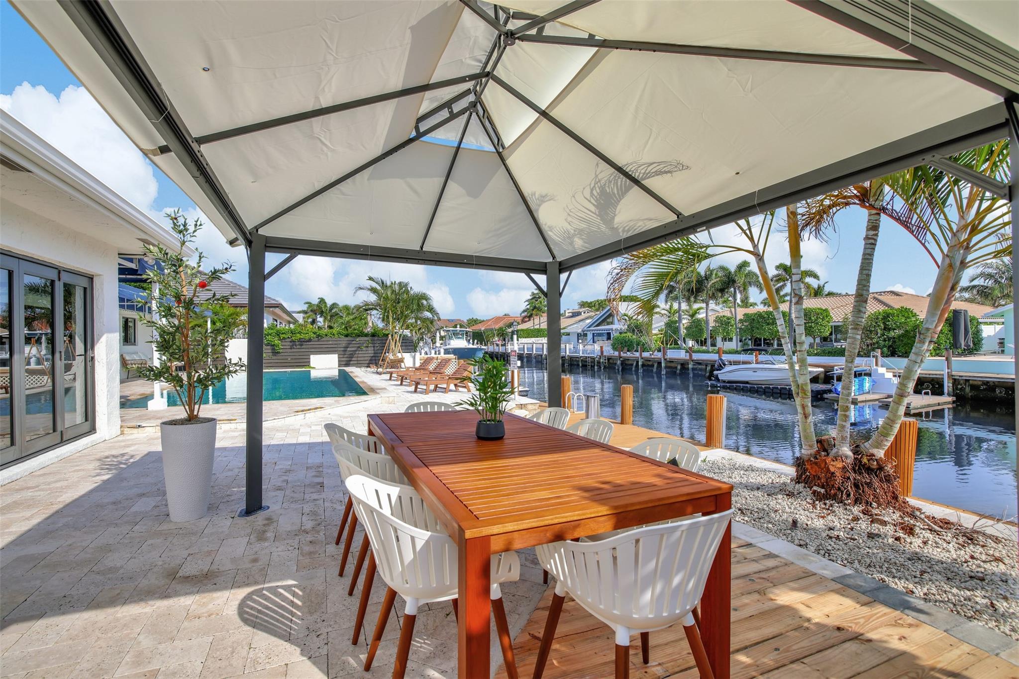 Coral Key Villas 6th Sec - Residential