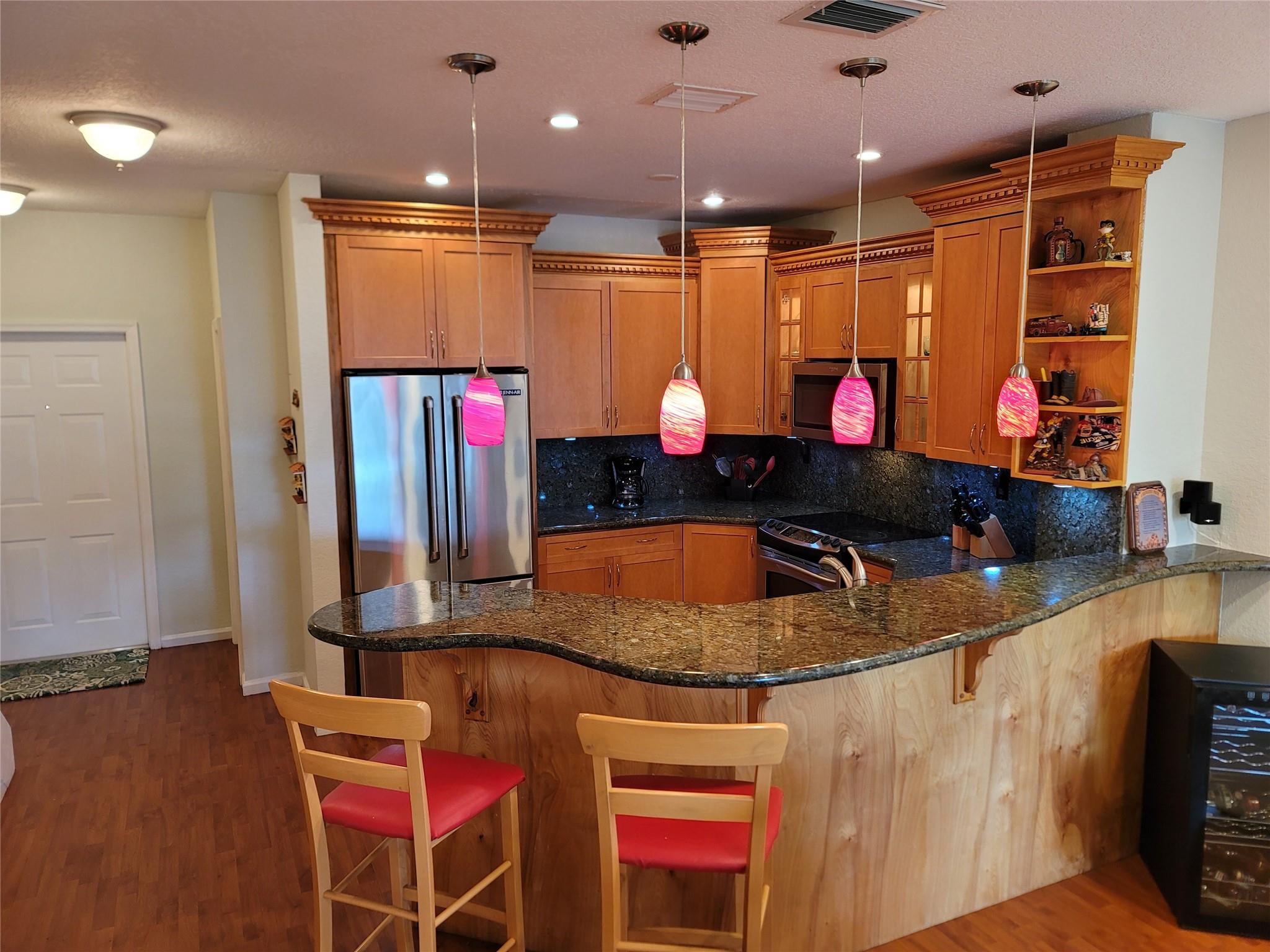 8853 N Isles Cir 8853