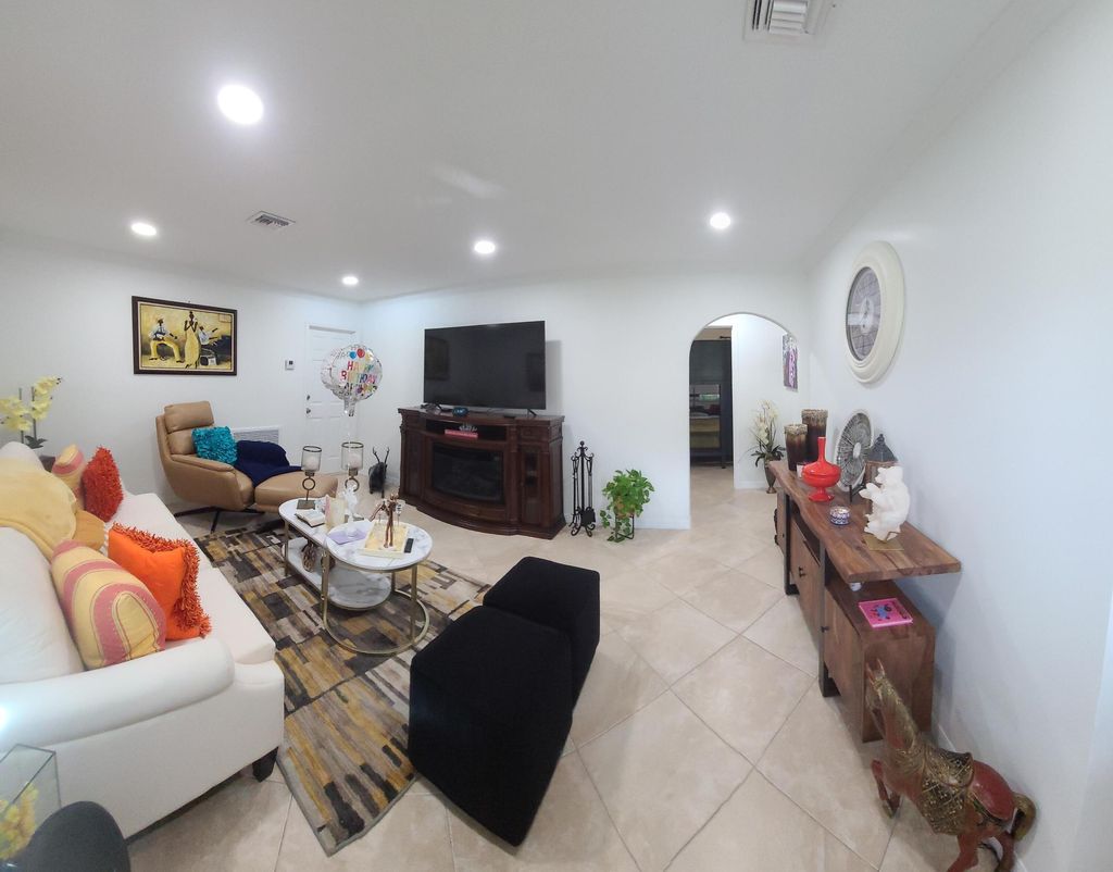 Photo of 4323 Redding Road, Boynton Beach, FL 33436 (MLS # B26008675)