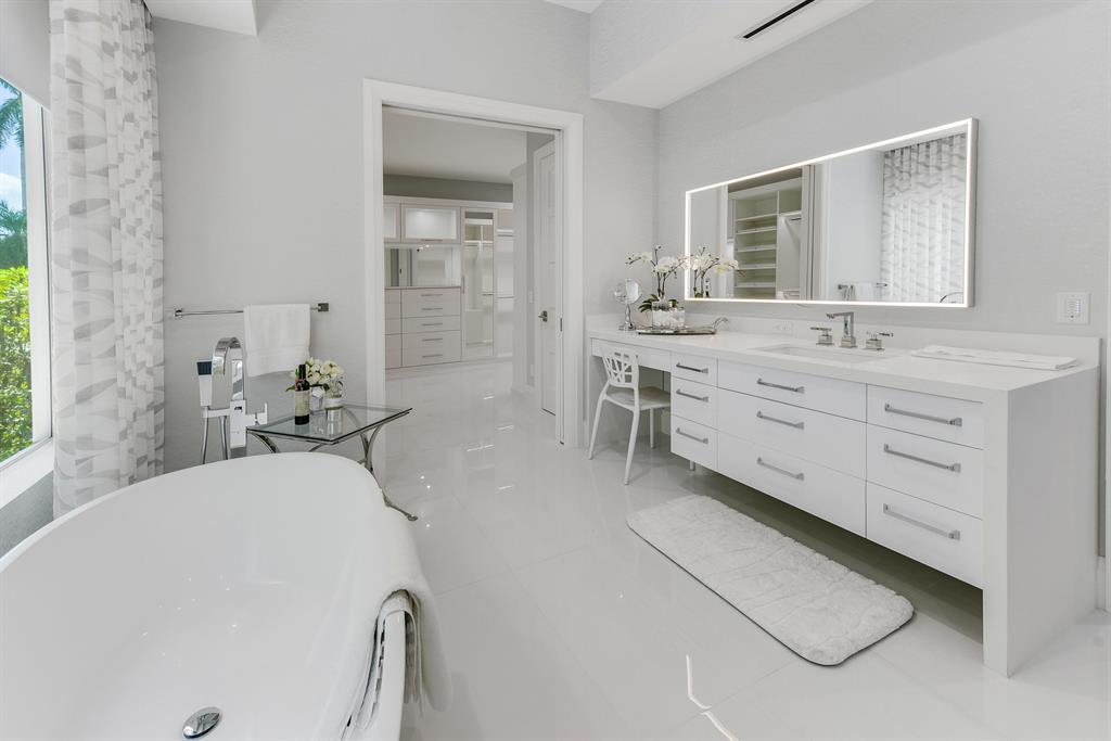 ST ANDREWS COUNTRY CLUB - Residential