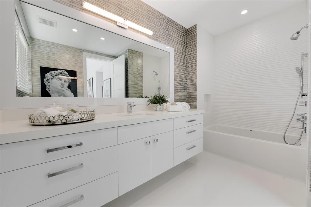 ST ANDREWS COUNTRY CLUB - Residential