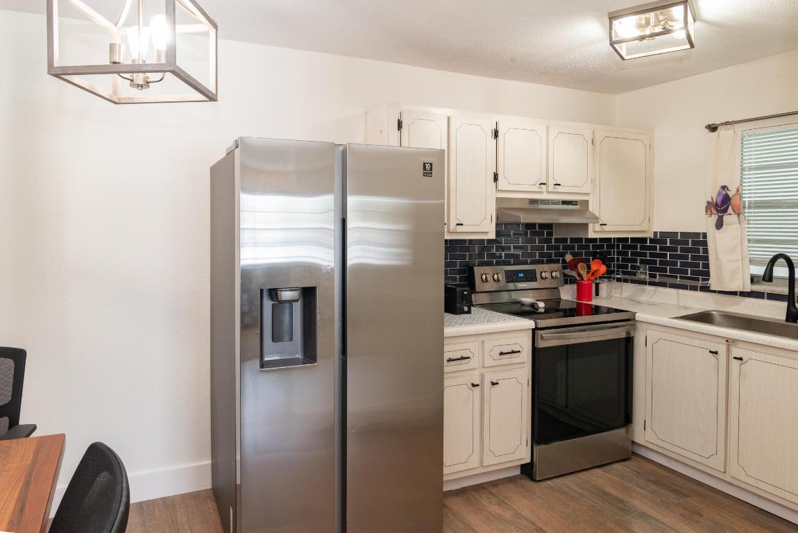 HOVIANNA APTS CONDO - Residential