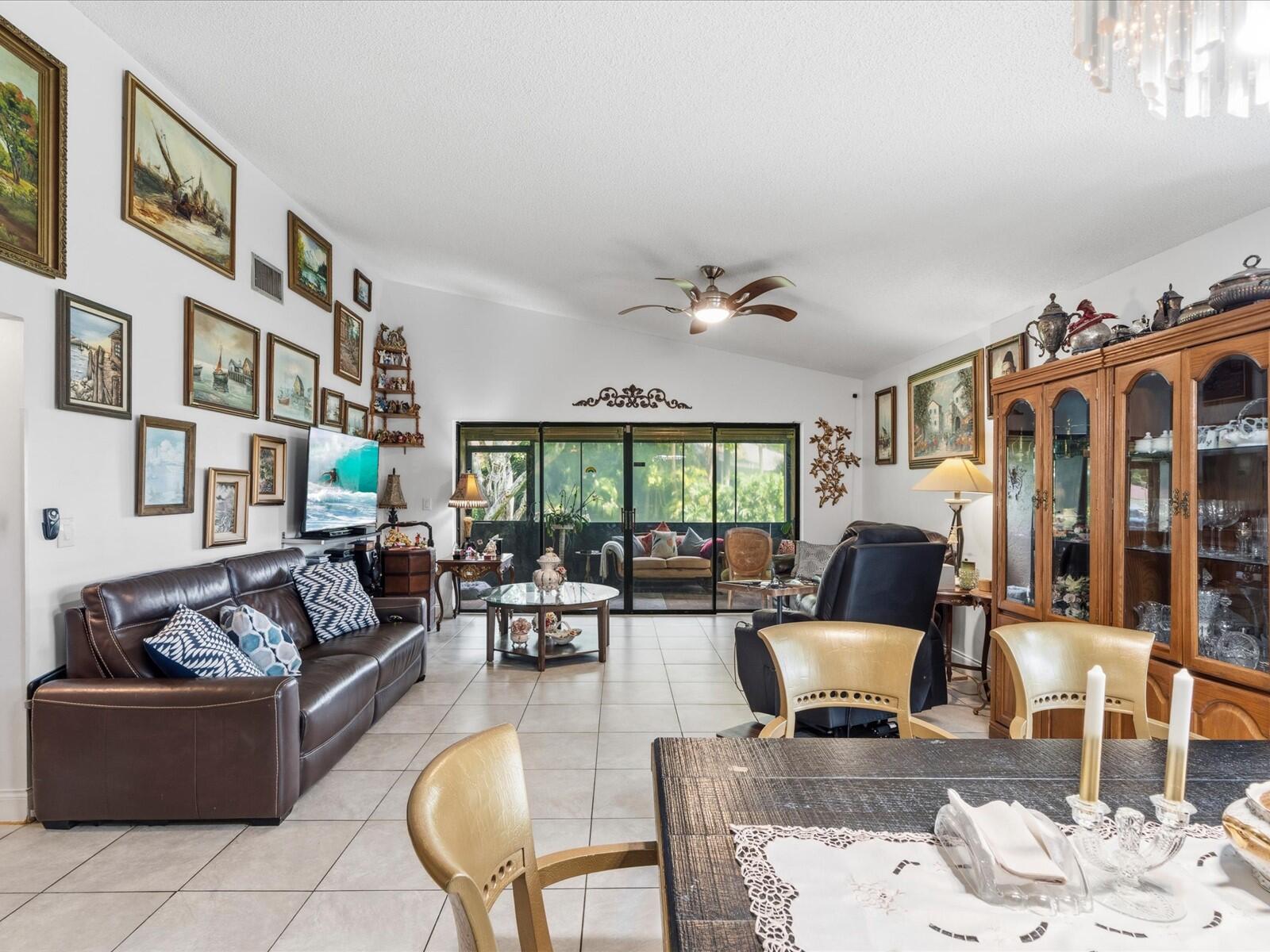 TARTAN COCONUT CREEK - Residential
