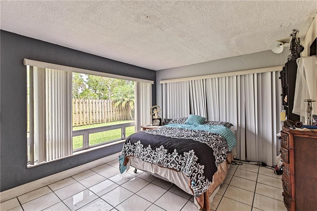 Lloyd Estates Add Corr - Residential