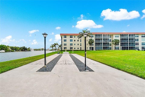 Tiny photo for 3150 NE 48TH Court #410, Lighthouse Point, FL 33064 (MLS # B26076599)