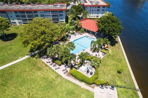 Tiny photo for 3150 NE 48TH Court #410, Lighthouse Point, FL 33064 (MLS # B26076599)