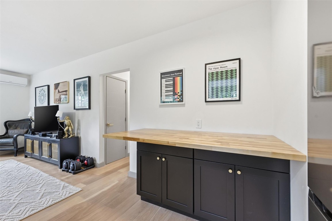 Las Olas Park Corr 6-12 B - Residential