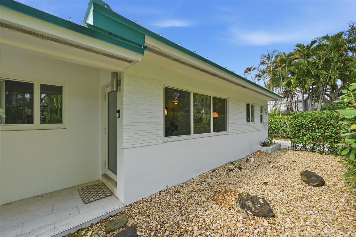 Las Olas Park Corr 6-12 B - Residential