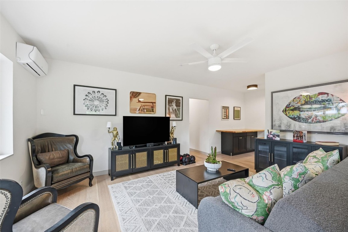 Las Olas Park Corr 6-12 B - Residential