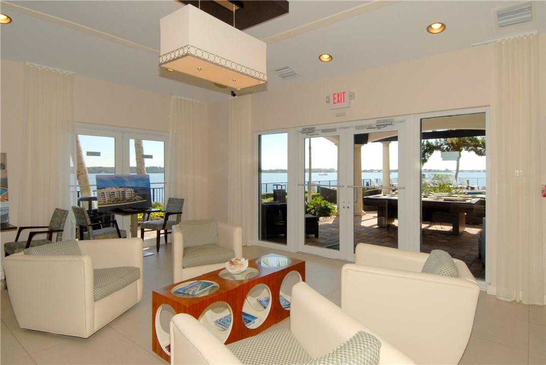 PENINSULA - Residential