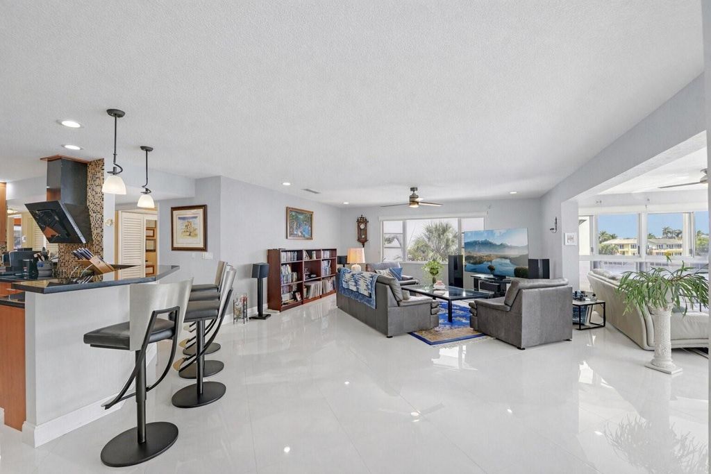 Photo of 3090 NE 48th Street #314, Fort Lauderdale, FL 33308 (MLS # F10552458)