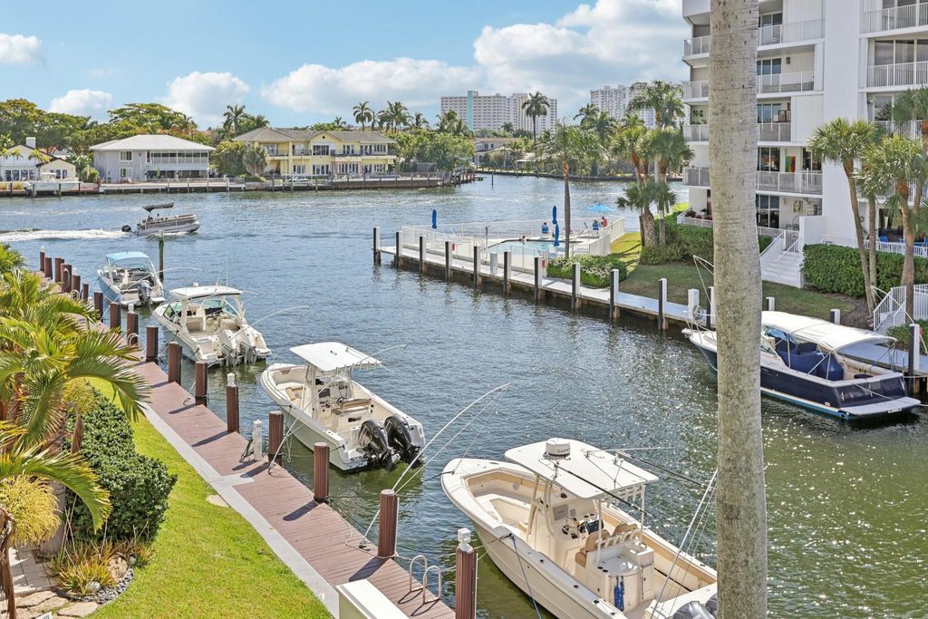 Photo of 3090 NE 48th Street #314, Fort Lauderdale, FL 33308 (MLS # F10552458)