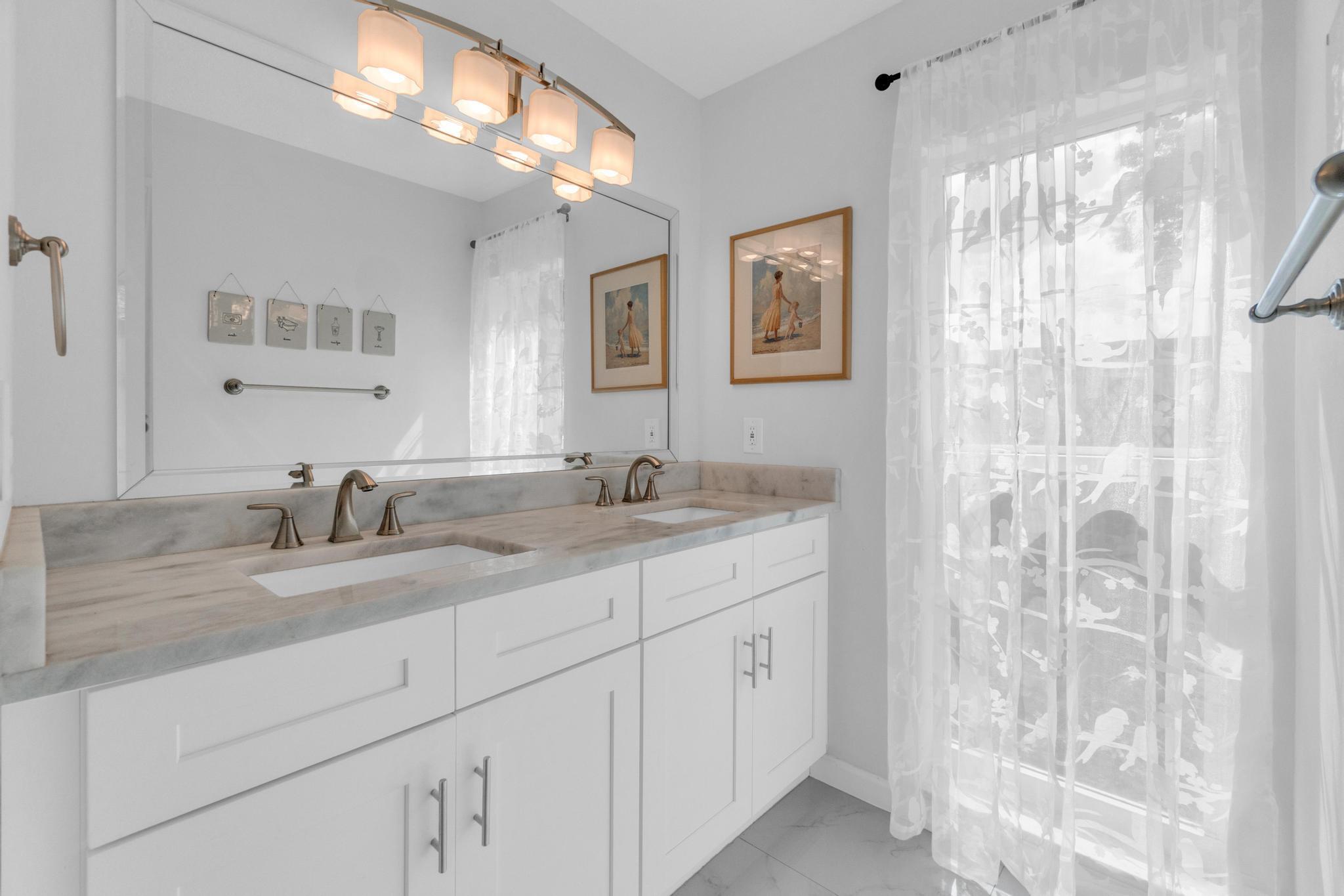 BOCA GREENS 1 - Residential