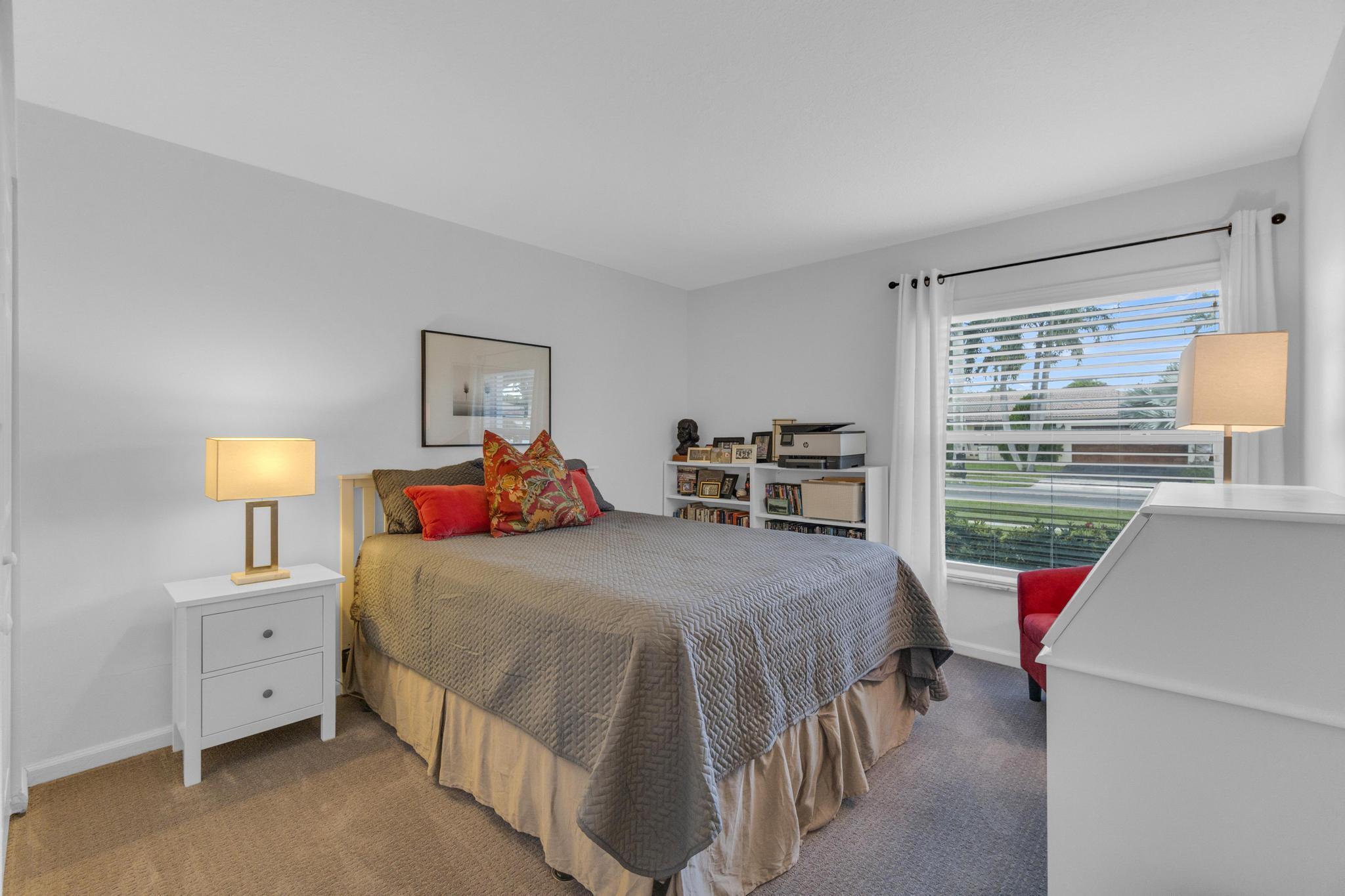 BOCA GREENS 1 - Residential