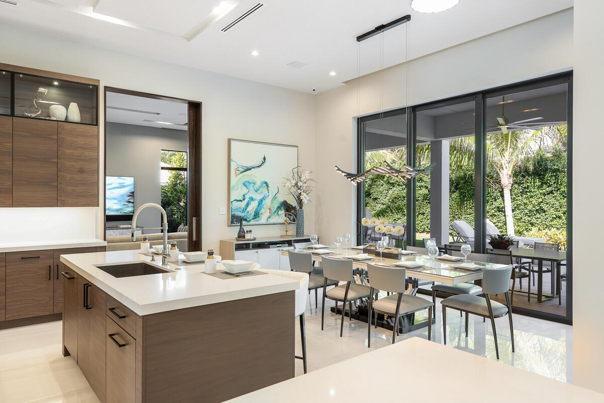 ROYAL PALM YACHT & COUNTR - Residential