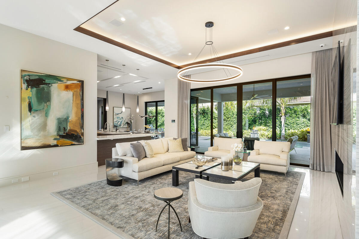 ROYAL PALM YACHT & COUNTR - Residential