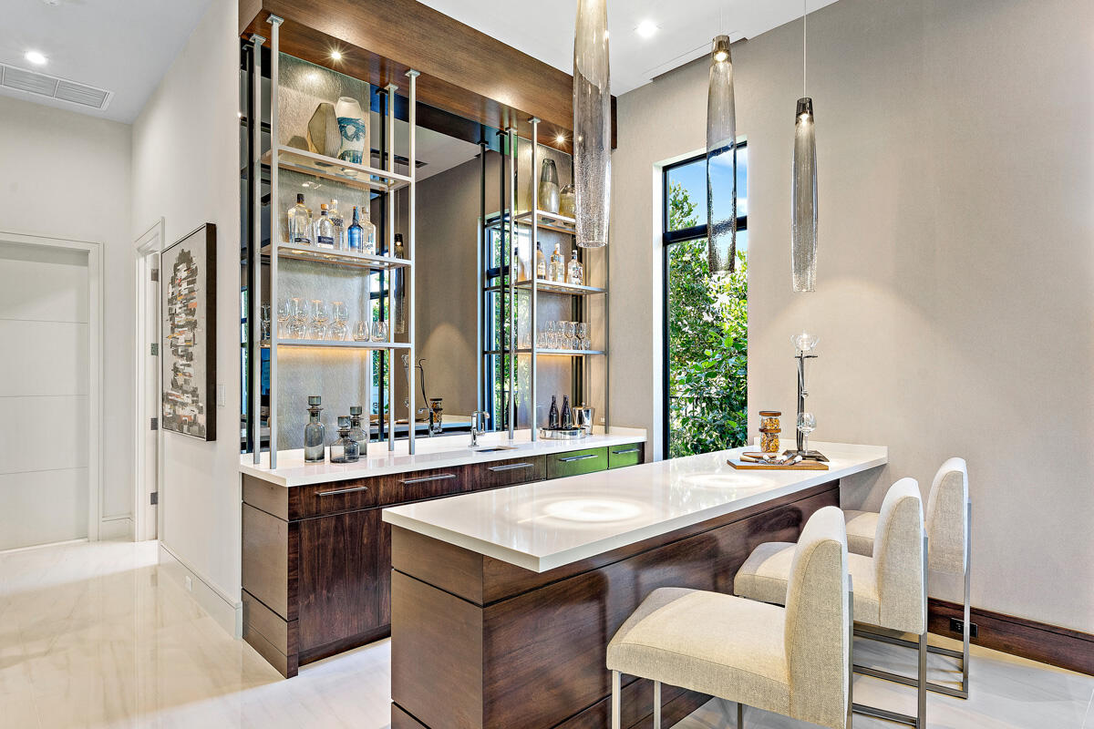 ROYAL PALM YACHT & COUNTR - Residential