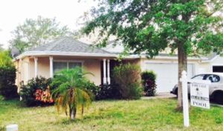 This 3/2/2 CBS POOL home is a Gem in need of some polishing. Great family orientated neighborhood governed by a small HOA (under 30 homes) nessle in one large cul-de-sac which is a private road. Great opportunity for a family to start fresh in a great neighborhood.