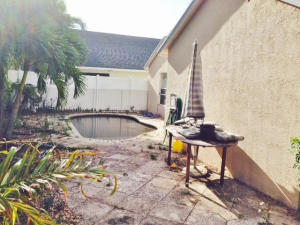 COUNTRY CLUB VILLAGE - Residential