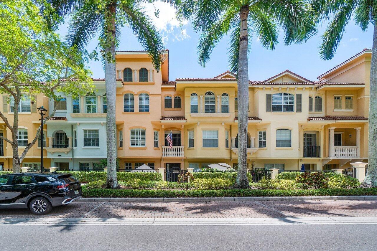 Welcome to this stunning townhome in the heart of Palm Beach Gardens. This beautiful 2-bedroom + Office, 3.5-bathroom residence boasts a spacious open floor plan with abundant natural light. The modern kitchen features granite countertops, stainless steel appliances, and ample storage. Enjoy serene views from the private balcony and the convenience of a two-car garage. Located in a desirable gated community, you'll have access to a pool, clubhouse, and fitness center. Close to top-rated schools, shopping, dining, and pristine beaches, this home offers the perfect blend of luxury and convenience. Don't miss out on this gem!