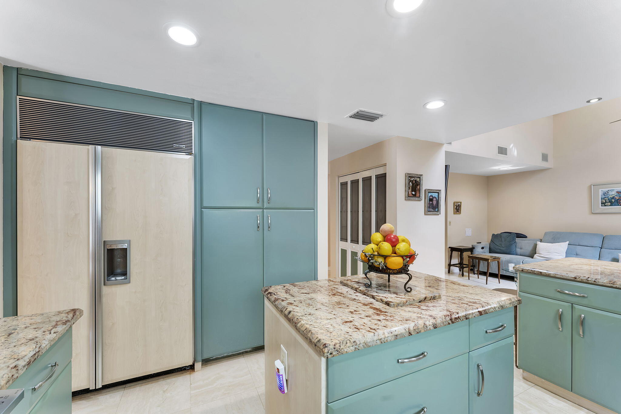 VILLA FLORA AT BOCA POINTE - Residential