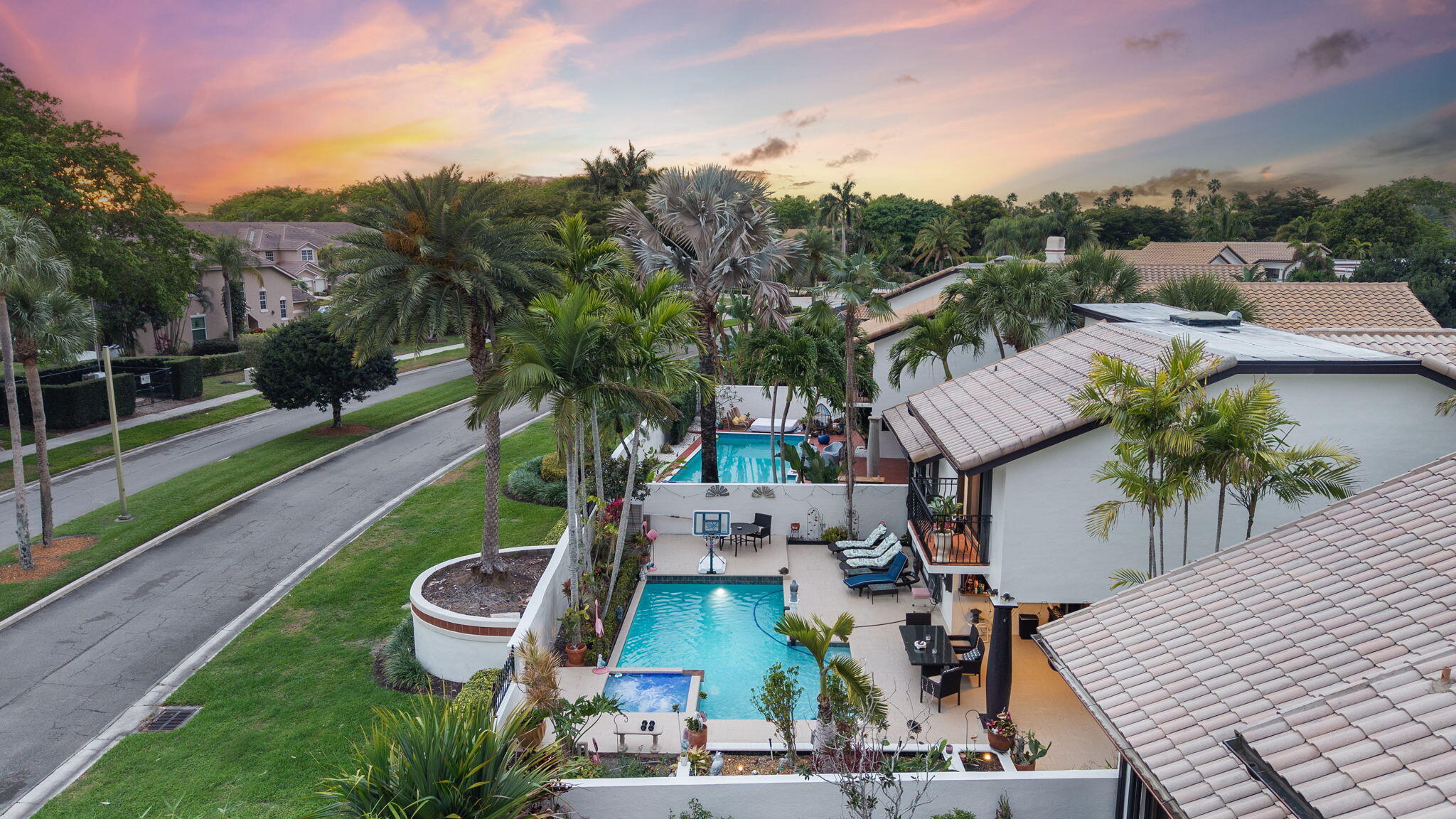 VILLA FLORA AT BOCA POINTE - Residential