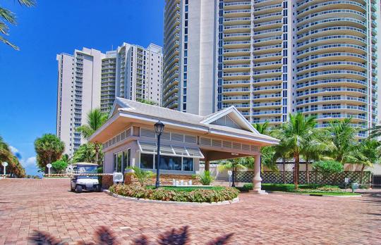 RITZ CARLTON RESIDENCES - Residential