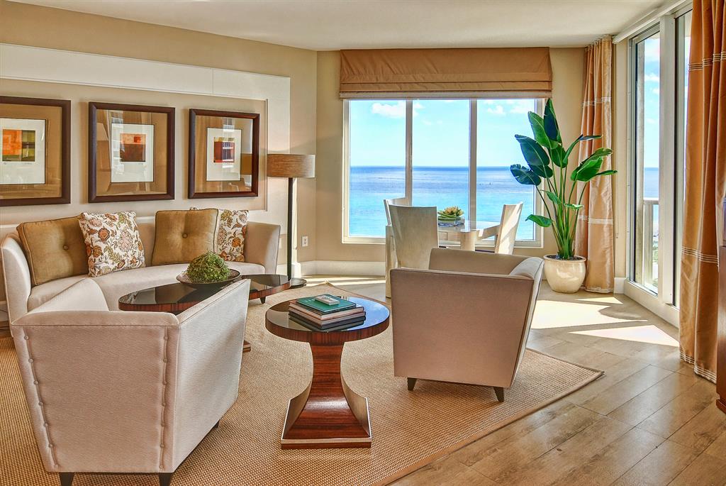 RITZ CARLTON RESIDENCES - Residential