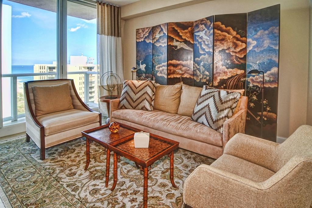 RITZ CARLTON RESIDENCES - Residential