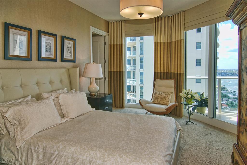 RITZ CARLTON RESIDENCES - Residential