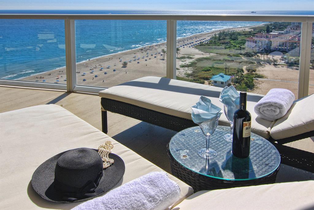 RITZ CARLTON RESIDENCES - Residential