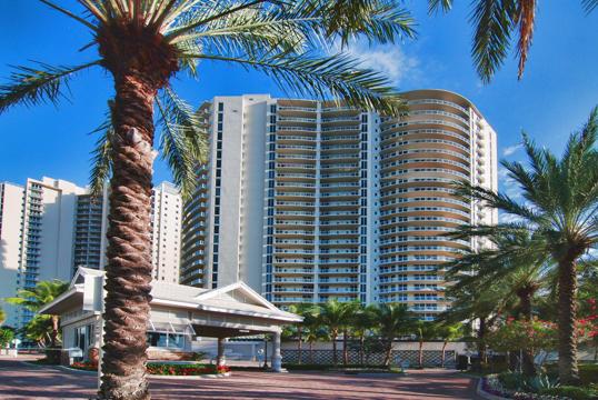 RITZ CARLTON RESIDENCES - Residential