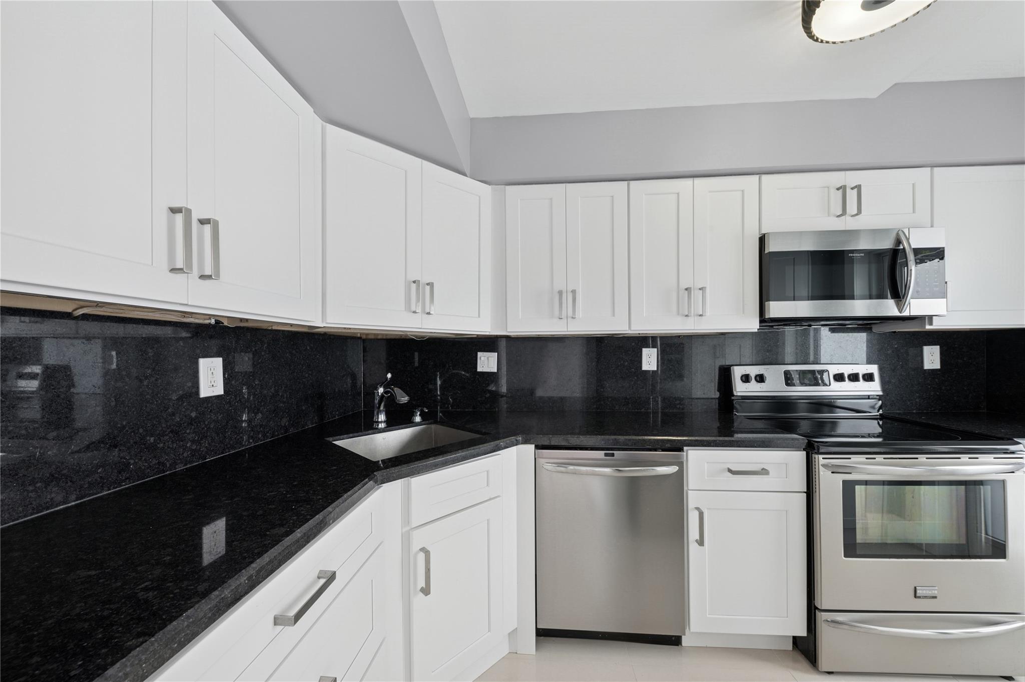 333 NE 21st Ave 520
