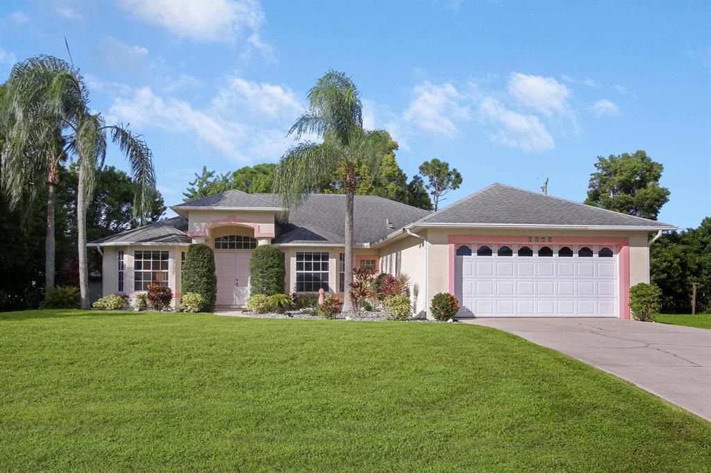 Photo of 5070 NW Erskin Terrace, Port Saint Lucie, FL 34983 (MLS # R10751366)