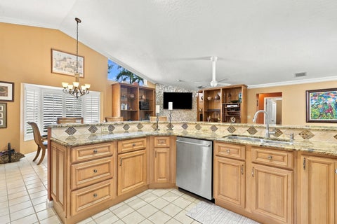 Tiny photo for 13629 NORTHUMBERLAND Circle, Wellington, FL 33414 (MLS # B26085537)