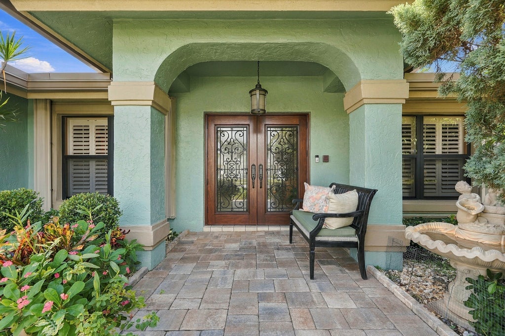 Photo of 13629 NORTHUMBERLAND Circle, Wellington, FL 33414 (MLS # B26085537)
