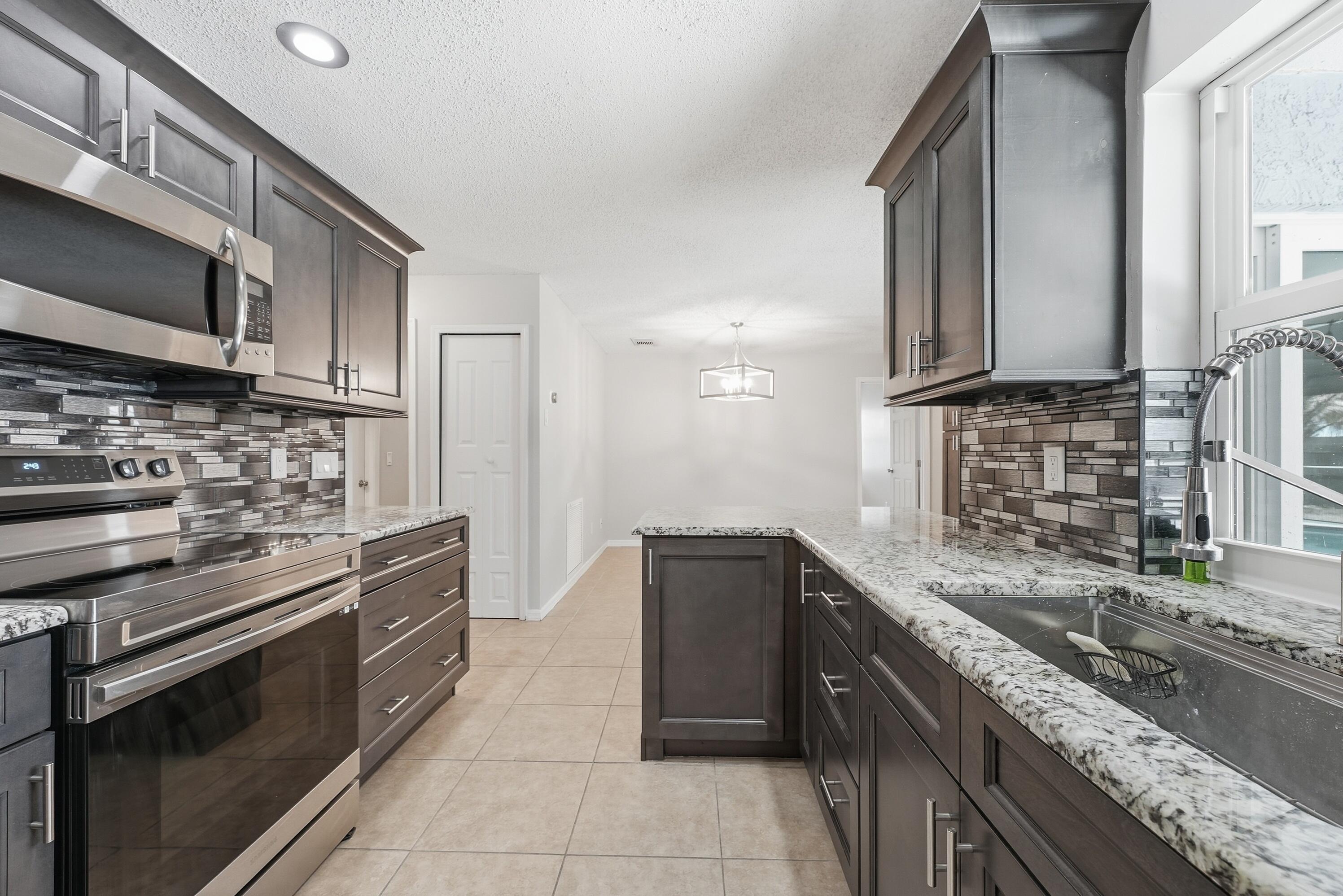 PORT ST LUCIE SECTION 10 - Residential