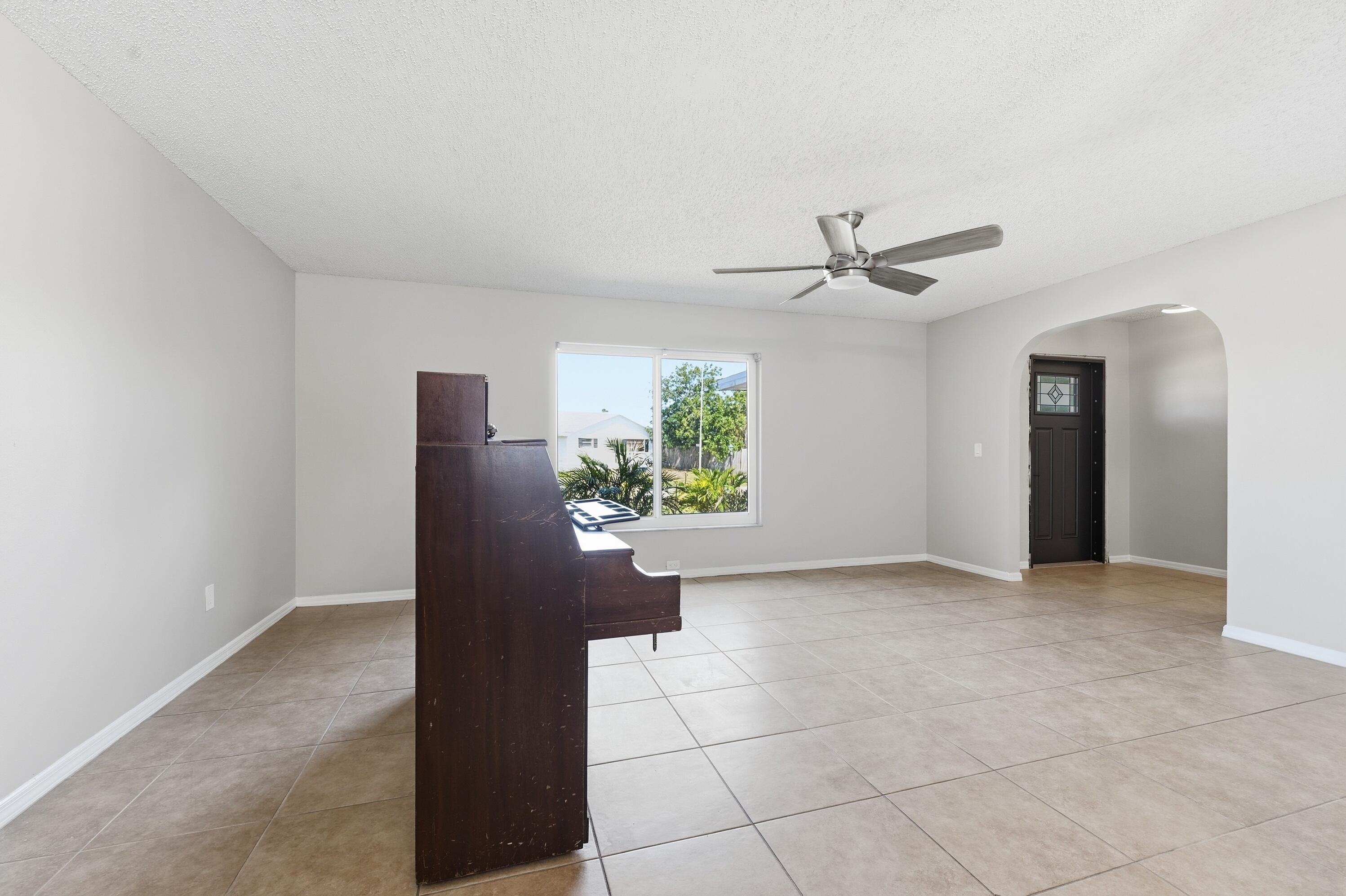 PORT ST LUCIE SECTION 10 - Residential