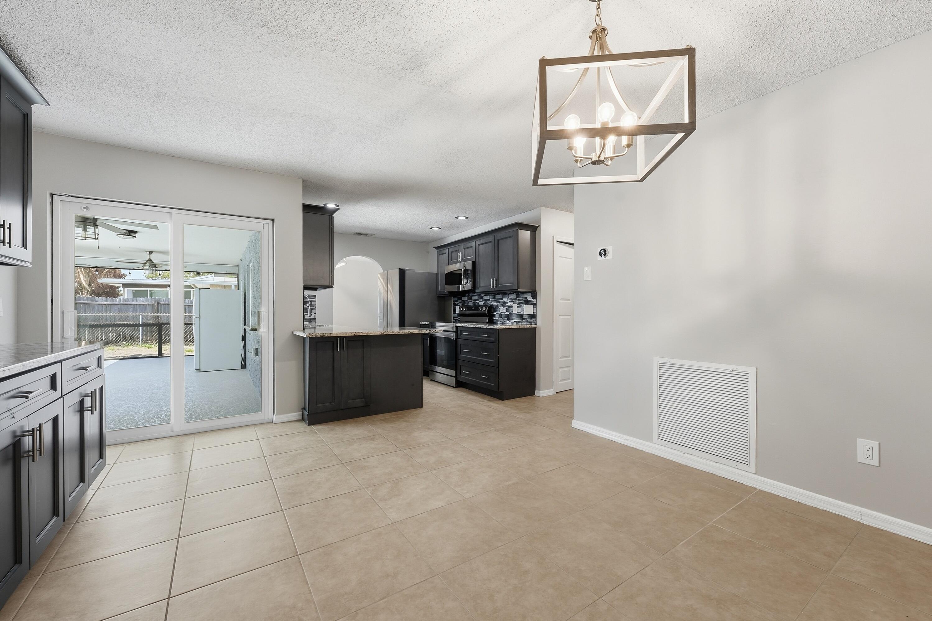 PORT ST LUCIE SECTION 10 - Residential