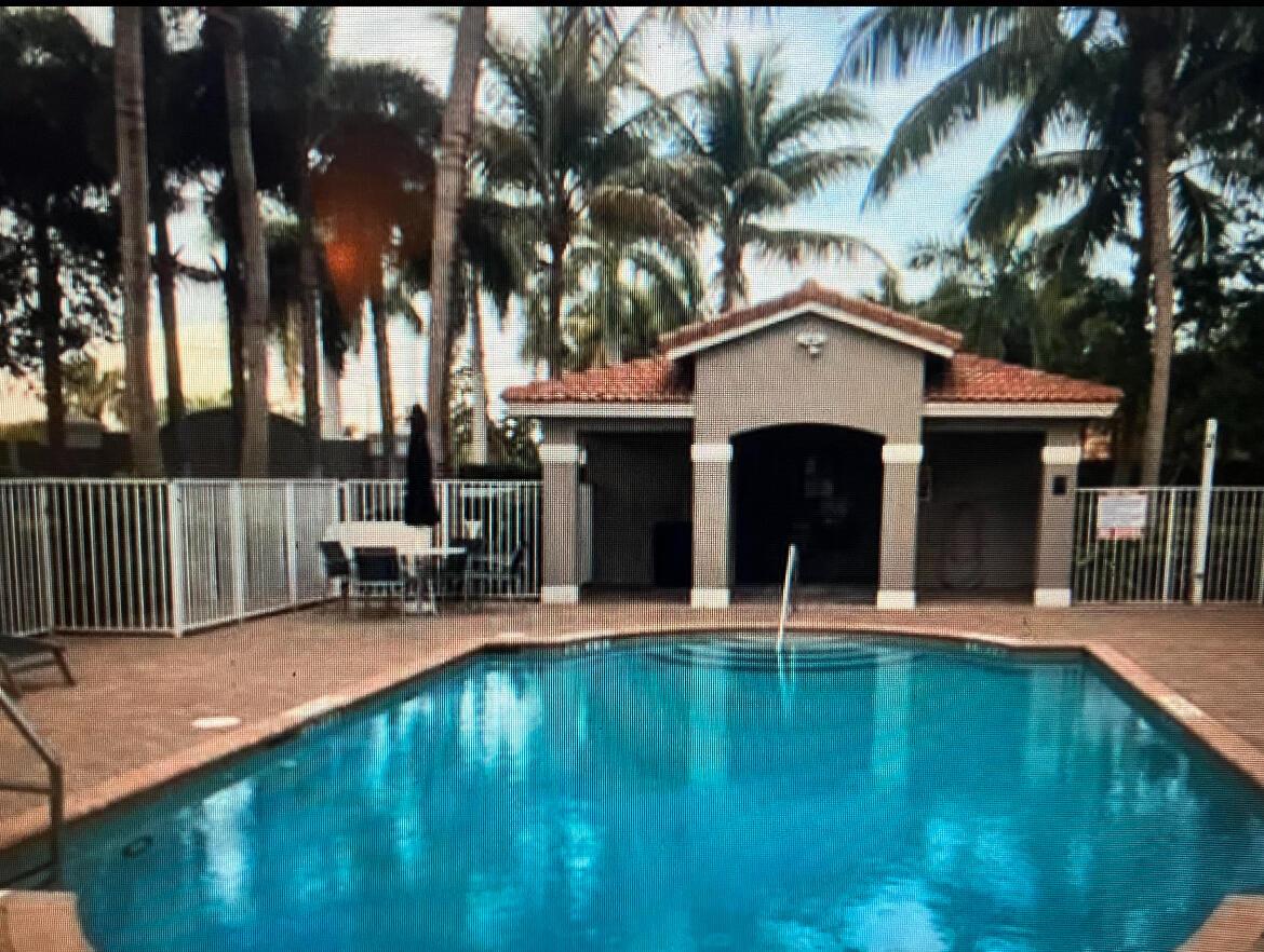 OCEAN CAY - Residential