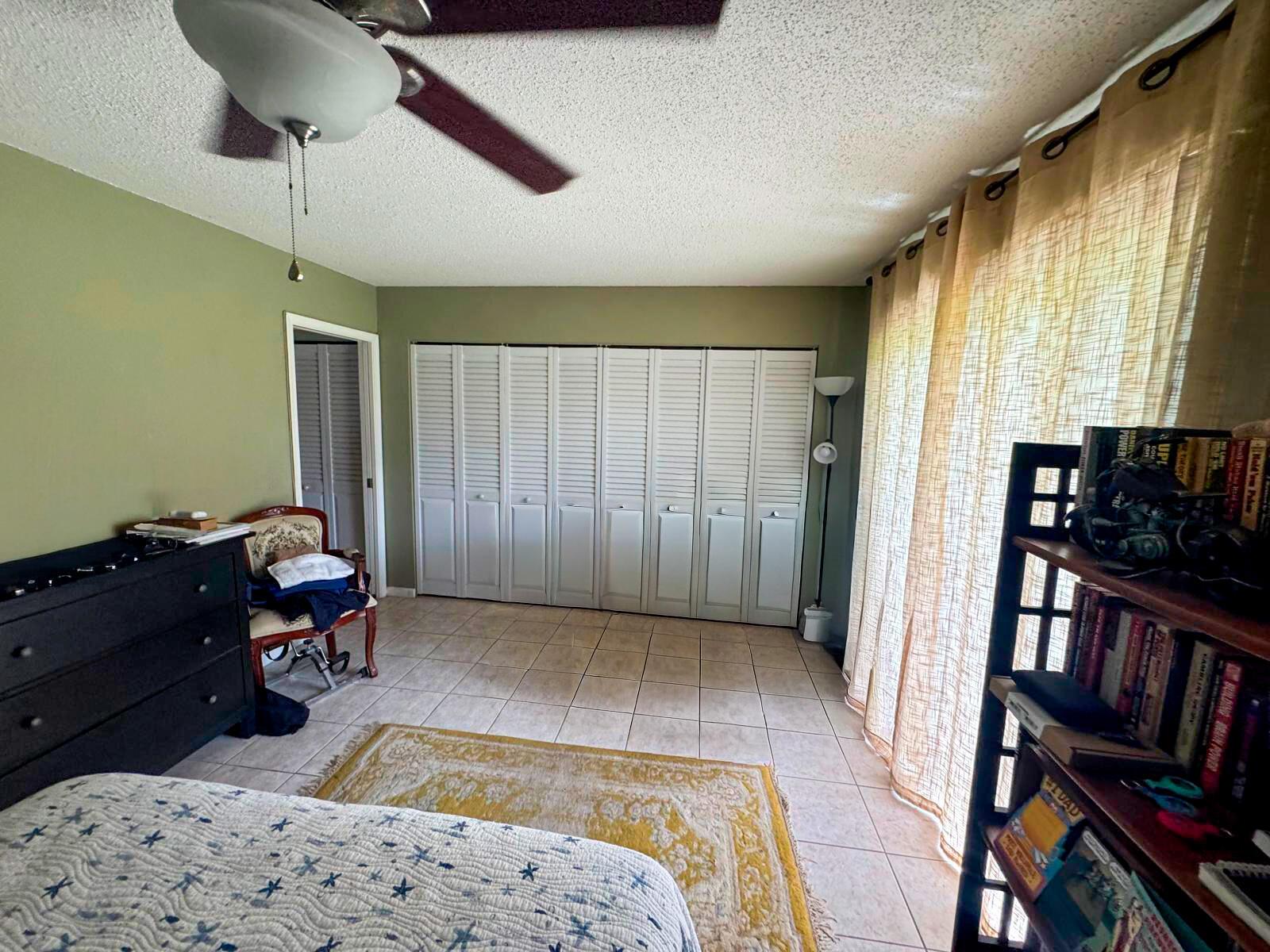 KENT CONDOS - Residential