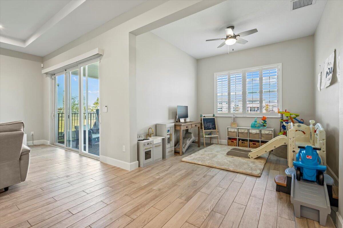 SEVILLE PHASE 1 - Residential