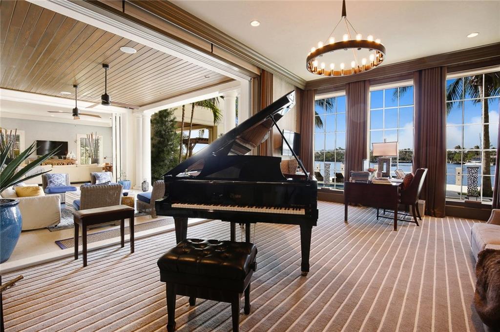 HARBOR BEACH - Residential